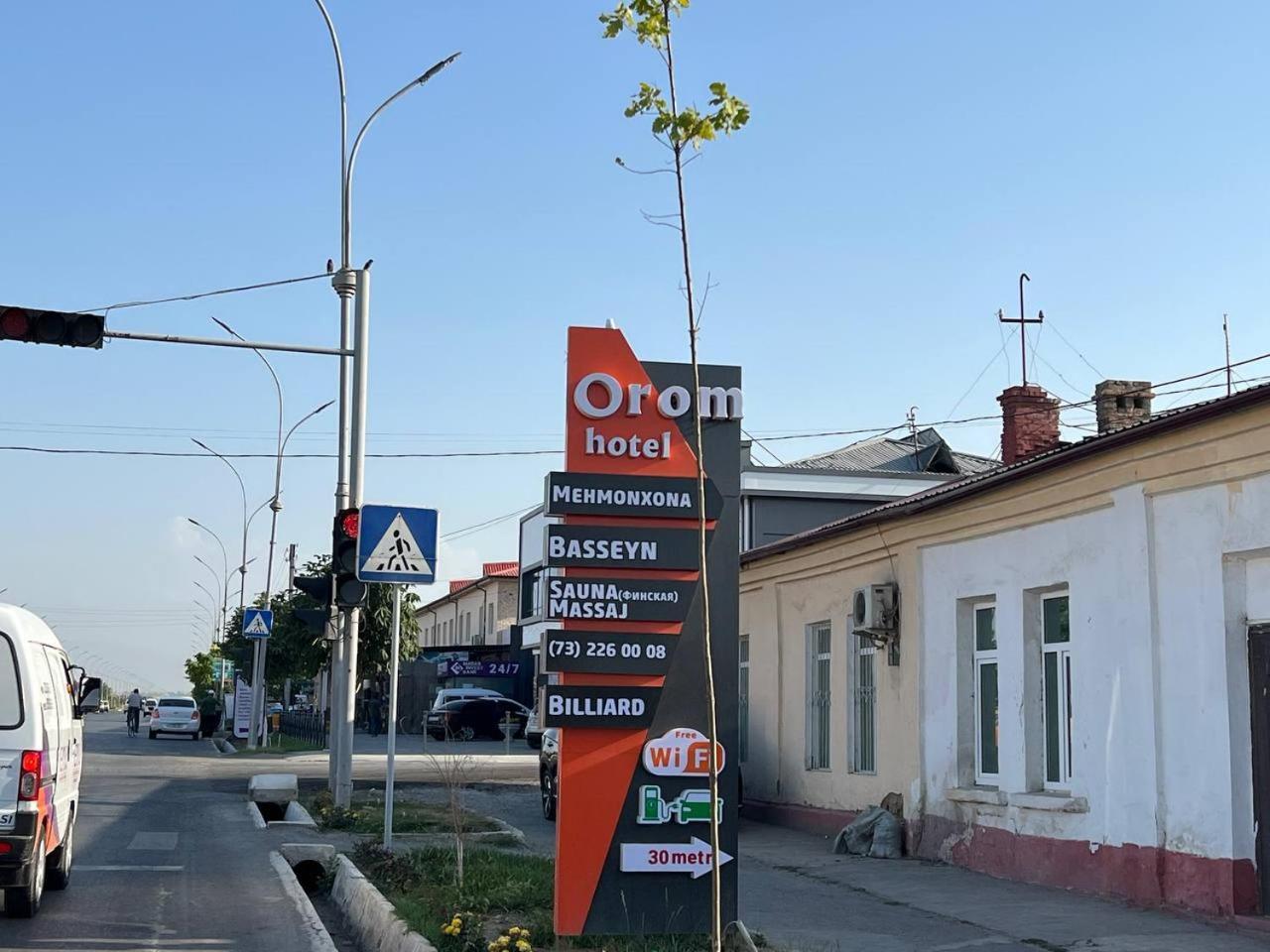 Orom Hotel Fergana Exterior foto